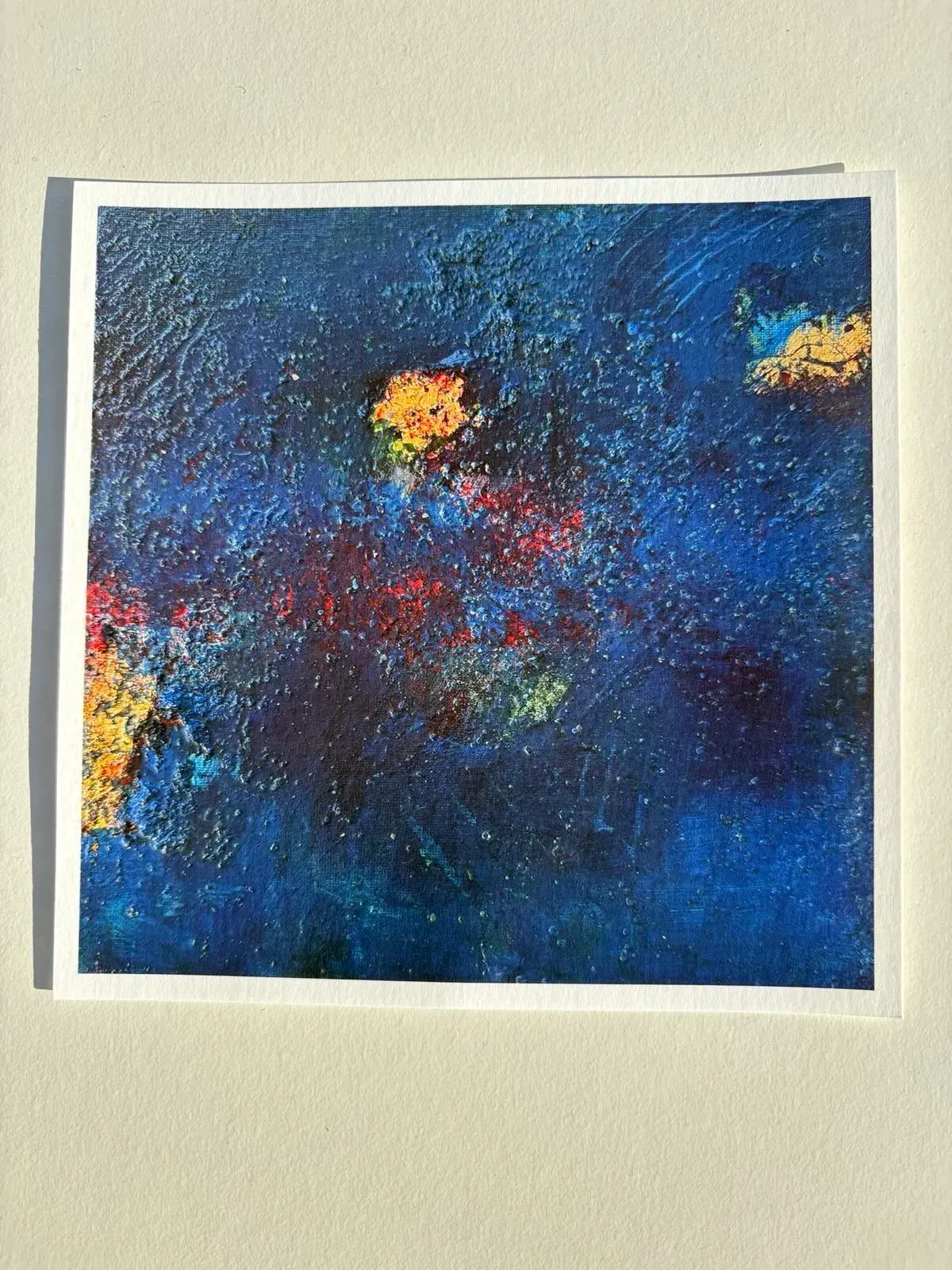 The Awakening — acrylique et pastels sur toile 25 × 25 cm (3 panneaux), MORIS · Unfocus Art (2025) — Panneau central
